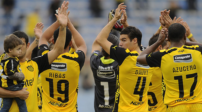 imagen de Peñarol homenajeó a las madres en su día