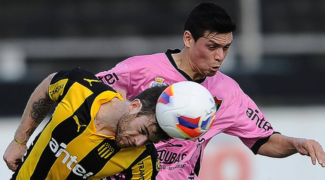 imagen de Peñarol igualó con El Tanque 2 a 2