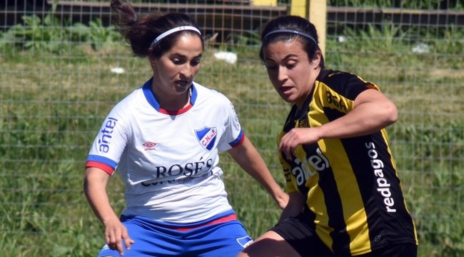 imagen de ¡Se vienen los Clásicos de Fútbol Femenino!