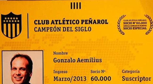 imagen de Una distinción especial para el socio 60.000 de Peñarol