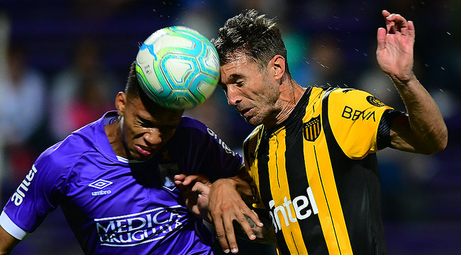 imagen de Defensor Sporting 2-1 Peñarol