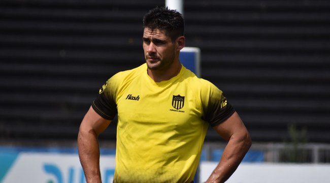 imagen de Peñarol se presenta en el Rugby por primera vez en su historia
