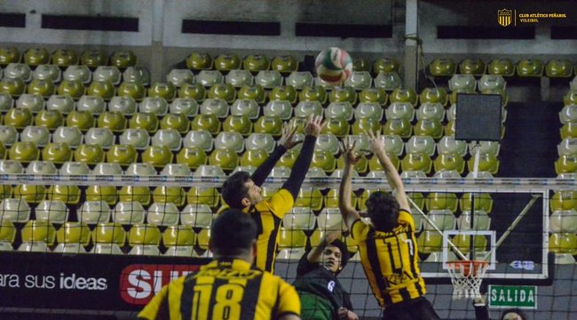 imagen de Voley | Peñarol ganó y es líder