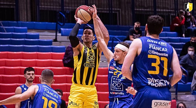 imagen de ¡Triunfazo de Peñarol ante Hebraica!