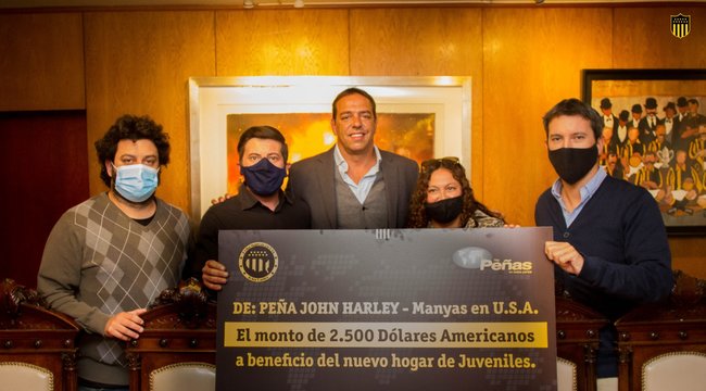 imagen de La Peña "John Harley" - Manyas en USA donó dinero para las formativas.