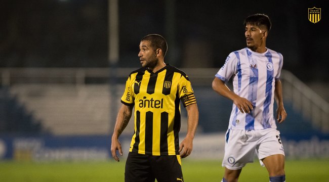 imagen de Partido clave: Peñarol recibe a Cerro Largo