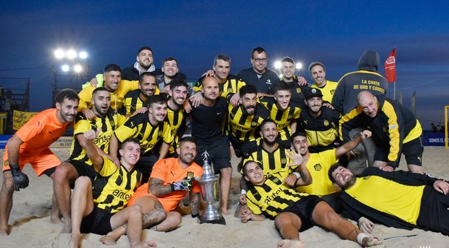 imagen de ¡Peñarol Campeón de Fútbol Playa!