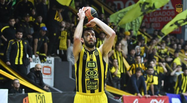 imagen de Peñarol inició la serie de Playoffs ante Malvín con victoria
