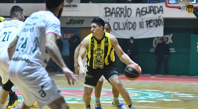 imagen de ¡Peñarol volvió a vencer a Aguada y puso la serie 2-0!