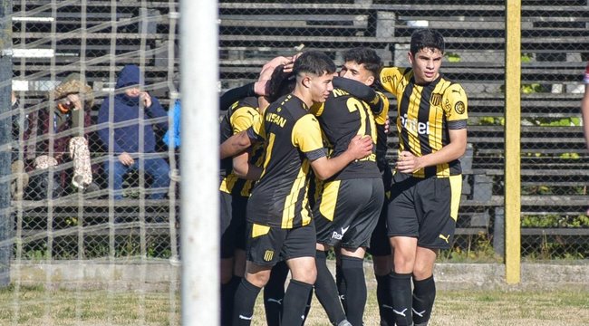 imagen de Saldo favorable ante Liverpool en formativas