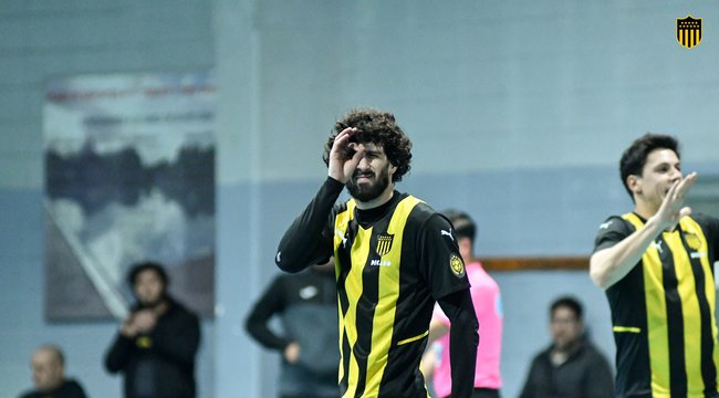 imagen de Peñarol venció a Banco República y sigue firme en la cima