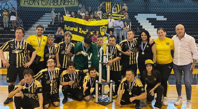 imagen de Peñarol Campeón de Futsal Down