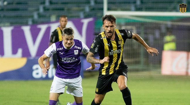 imagen de Peñarol igualó 2 a 2 con Defensor Sporting en el Franzini