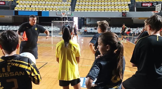 imagen de Comenzó la Escuelita de Fútbol Sala de Peñarol