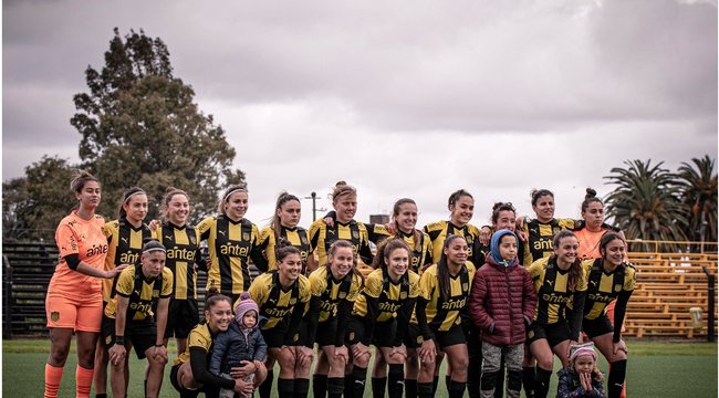 imagen de Peñarol enfrenta a River Plate en el Parque Palermo