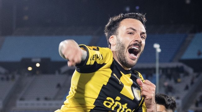 imagen de A lo Peñarol, el Carbonero venció 3-2 a Montevideo City Torque