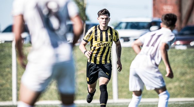 imagen de Peñarol dio un nuevo paso en busca del título de Tercera Divisón