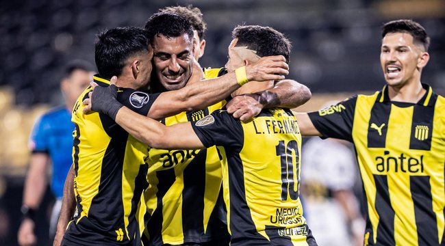 imagen de Remontada épica de Peñarol ante Olimpia y clasificación