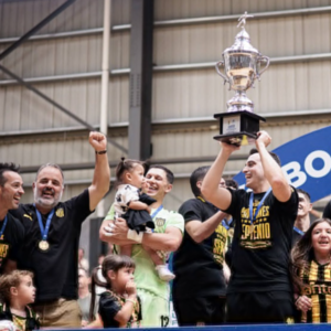 imagen de ¡CAMPEONES, OTRA VEZ!