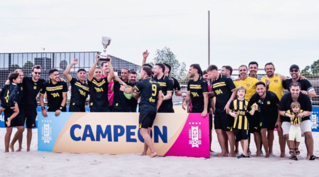 imagen de Peñarol Campeón en Fútbol Playa