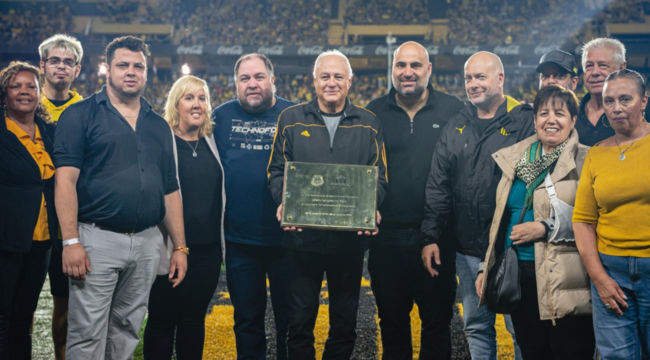 imagen de Reconocimiento de la Junta Departamental de Montevideo al Campeón del Siglo