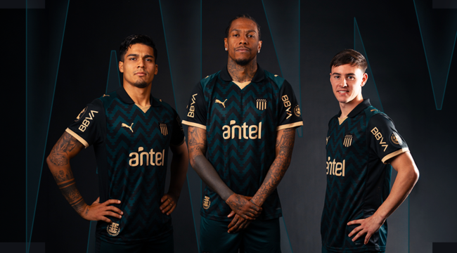 imagen de ¡Peñarol presentó su nueva indumentaria de alternativa!