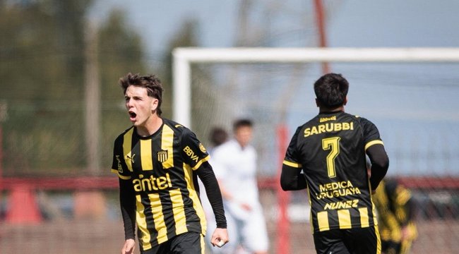 imagen de Claro dominio de Peñarol en los clásicos de formativas